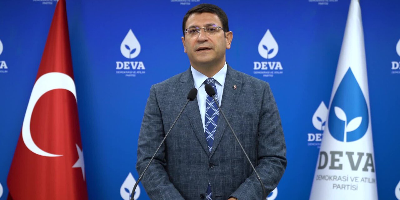 DEVA PARTİSİ SÖZCÜSÜŞAHİN'DEN "MEMUR ZAMMI" TEPKİSİ: "KAMU ÇALIŞANLARI İÇİN FİYASKO, BÜYÜK BİR HEZİMET"