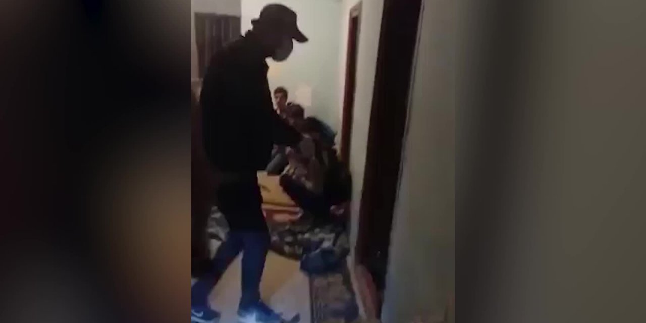 VAN’DA 43 DÜZENSİZ GÖÇMEN YAKALANDI