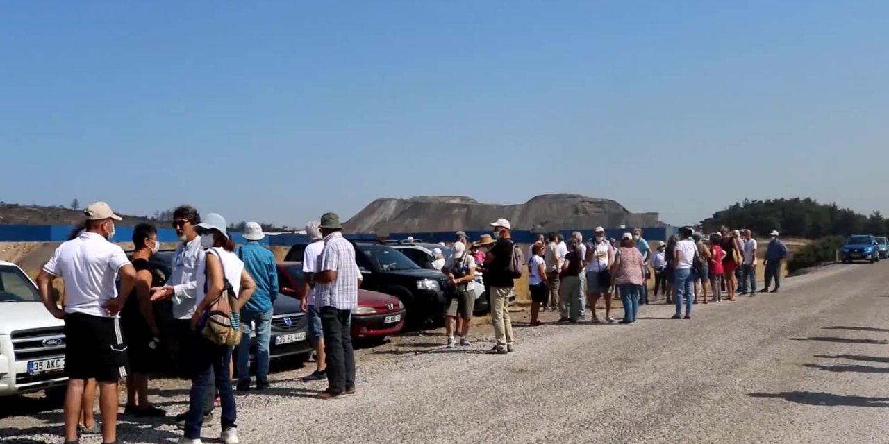 FOÇA'DA 'CÜRUF' EYLEMİ: BİTİYORUZ, ÖLÜYORUZ. YETER ARTIK