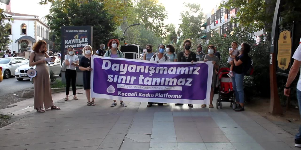 KOCAELİLİ KADINLARDAN AFGANİSTANLI KADINLARA DESTEK
