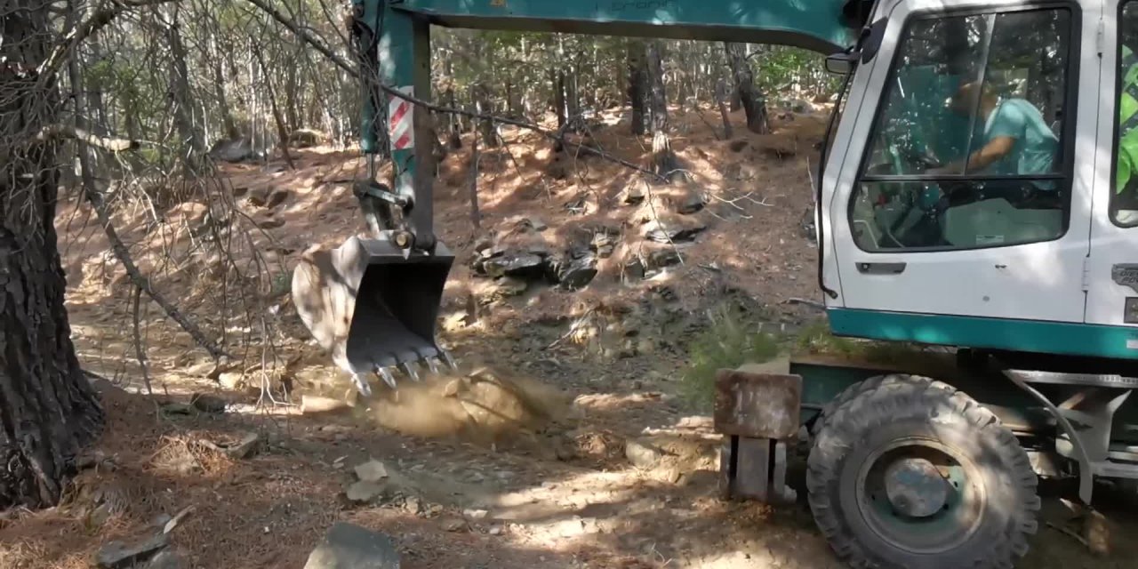 KAZDAĞI MİLLİ PARKI'NDA SOĞUTMA ÇALIŞMALARI DEVAM EDİYOR