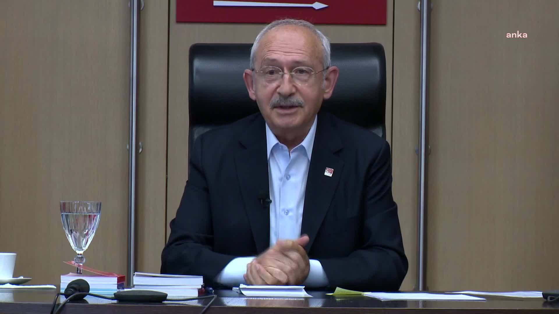 KILIÇDAROĞLU’NDAN ÜNLÜ AİLESİNE “BAŞSAĞLIĞI” TELEFONU
