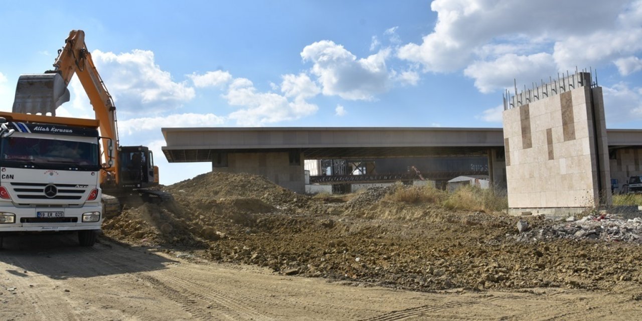 TEKİRDAĞ BÜYÜKŞEHİR, SÜLEYMANPAŞA OTOGARI BAĞLANTI YOLLARININ YAPIMINA BAŞLADI