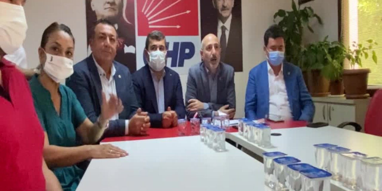 CHP’LİÖZTUNÇ’TAN MEMUR-SEN GENEL BAŞKANI'NIN MAAŞINA TEPKİ: "BİR ELİ YAĞDA, BİR ELİ BALDA! UMURUNDA MI MEMUR EVİNE EKMEK GÖTÜREMEMİŞ"