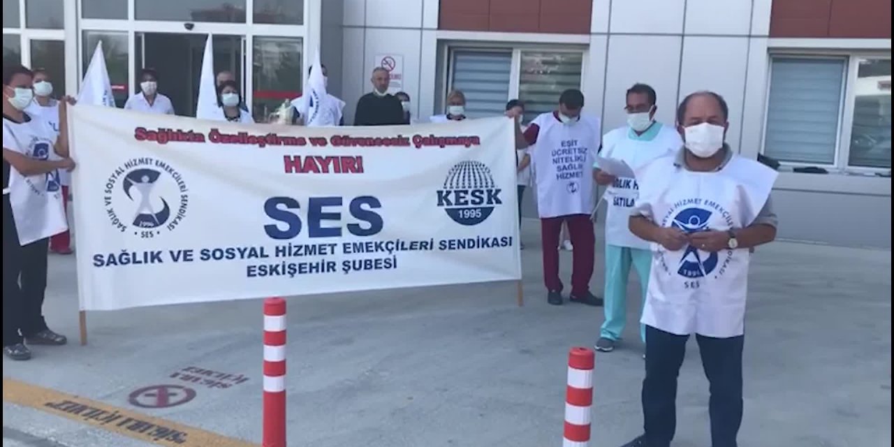 SAĞLIK VE SOSYAL HİZMET EMEKÇİLERİ SENDİKASI ESKİŞEHİR’DE TOPLU SÖZLEŞMEYE KARŞI ÇIKTI, YARIN İŞ BIRAKACAKLARINI AÇIKLADI