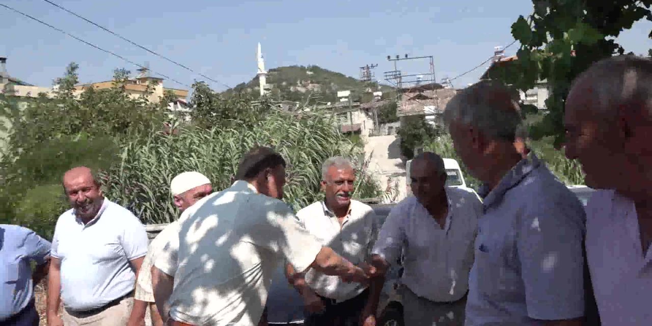 HATAY BÜYÜKŞEHİR BELEDİYE BAŞKANI SAVAŞ, ALTINÖZÜLÜ HEMŞEHRİLERİİLE BULUŞTU