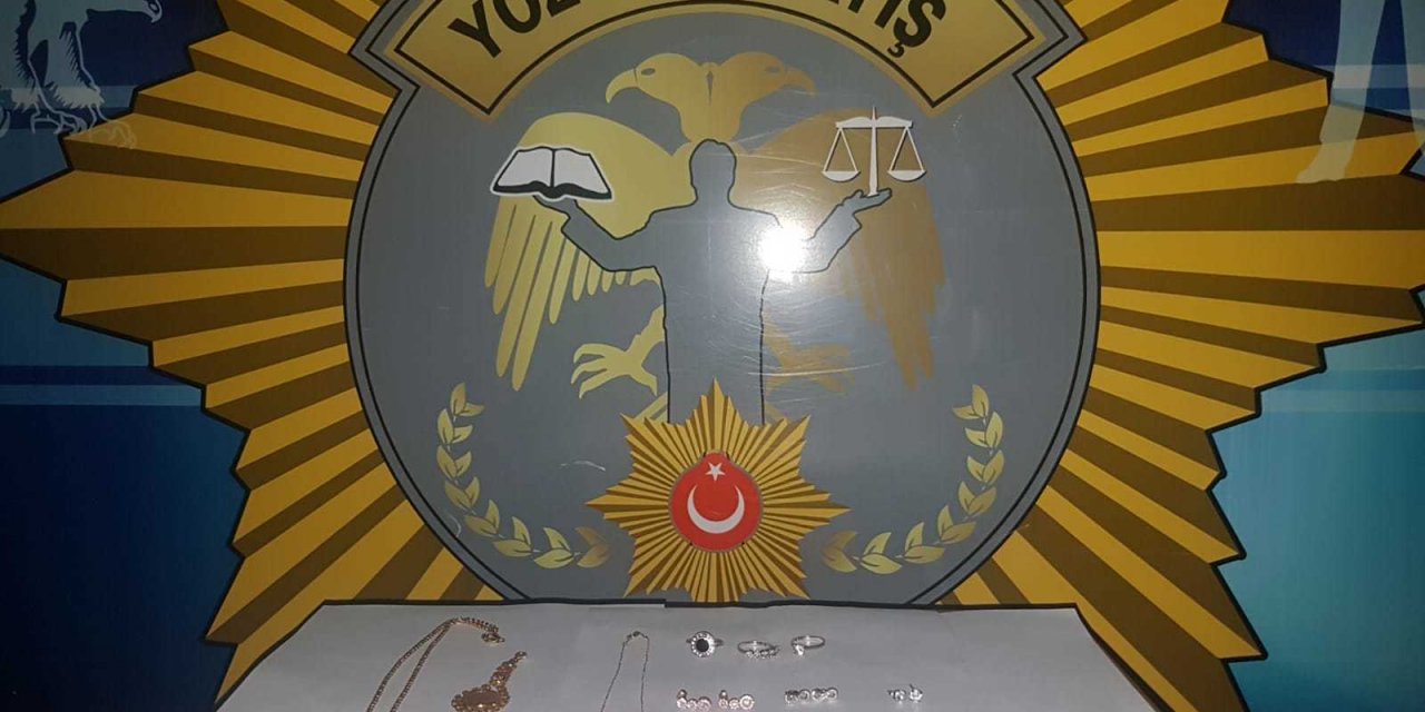 YAKALANMAMAK İÇİN KENDİ EVİNE DE HIRSIZLIK SÜSÜ VERMİŞ