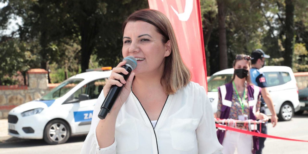 İZMİT'TE KARAABDÜLBAKİÜRETİCİ PAZARI AÇILDI