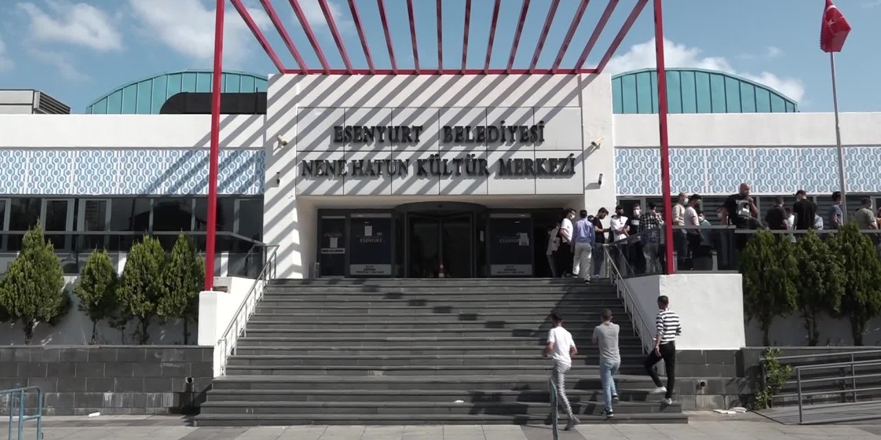 ESENYURT BELEDİYESİİSTİHDAM MERKEZİİLE İLÇEDE İŞSİZLİK SORUN OLMAKTAN ÇIKIYOR