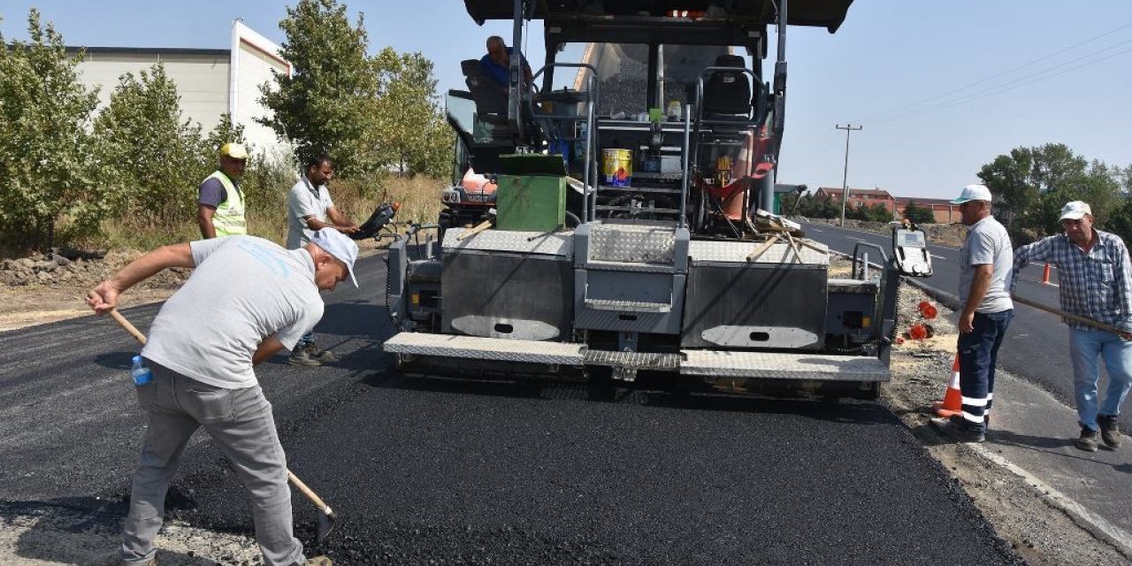 TEKİRDAĞ BÜYÜKŞEHİR BELEDİYESİ, YOL YAPIM ÇALIŞMLARINI SÜRDÜRÜYOR