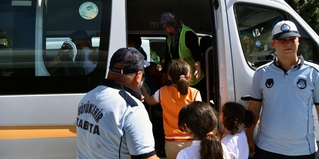 CHP’Lİ BEKO'DAN BAKAN ÖZER’E SERVİS YÖNETMELİĞİ TEPKİSİ: "BU DEĞİŞİKLİĞİN ANLAMI NEDİR"