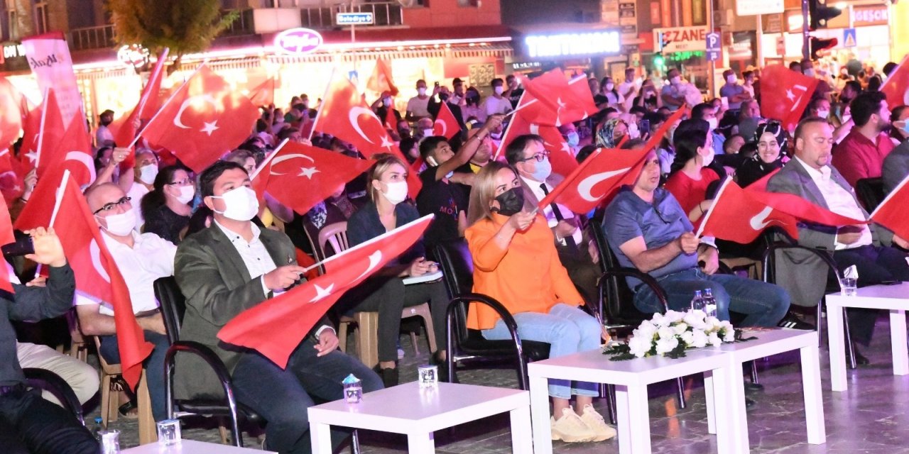 UŞAK’TA 30 AĞUSTOS COŞKUSU