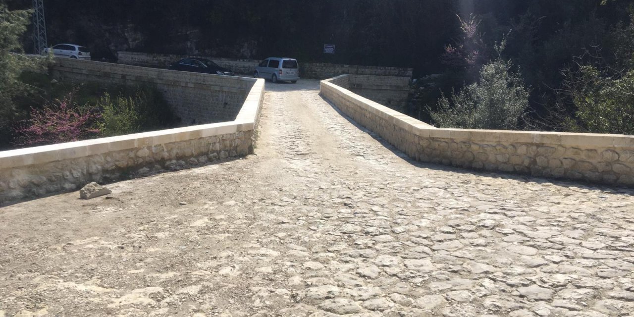 HATAY BÜYÜKŞEHİR, TARİHİ BATIAYAZ KÖPRÜSÜ’NDE ÇALIŞMALARINI TAMAMLADI