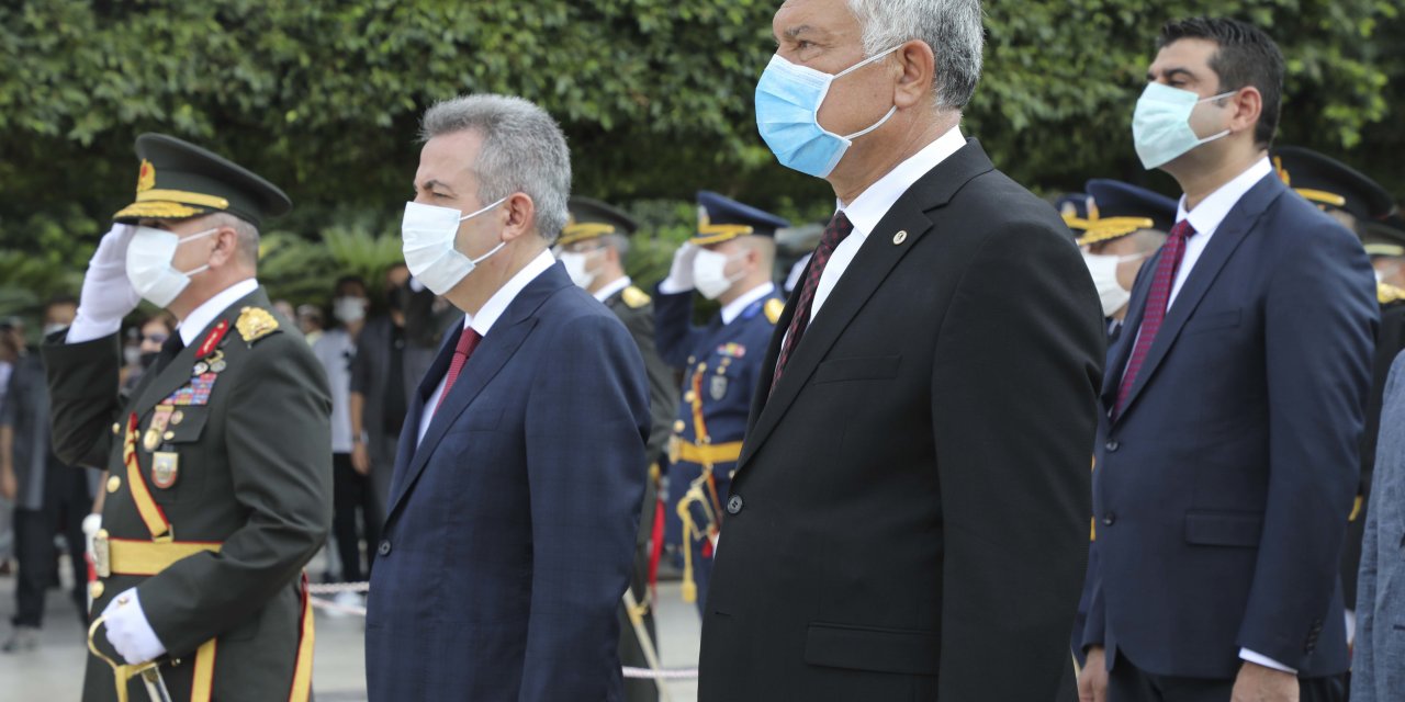 BÜYÜK ZAFER, ADANA'DA COŞKUYLA KUTLANDI