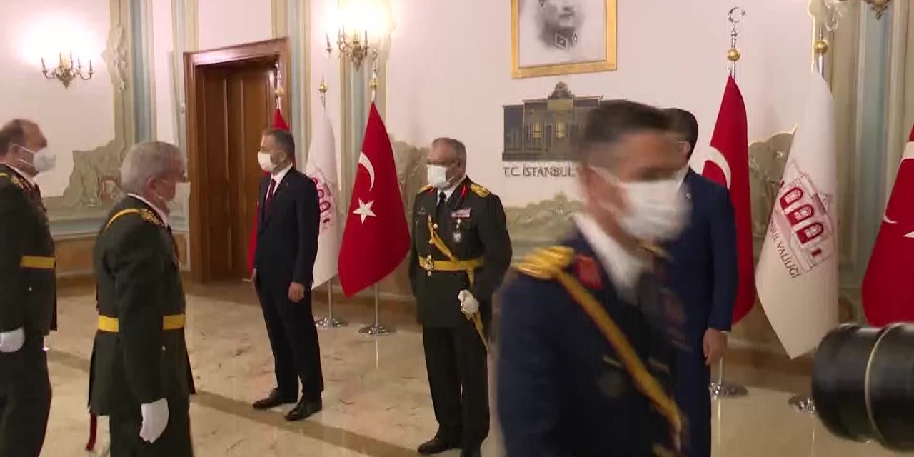 İSTANBUL'DA 30 AĞUSTOS KUTLAMASI