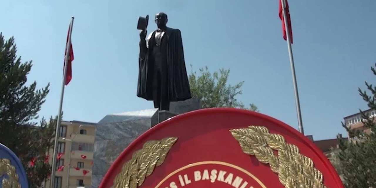 CHP KARS’TA ALTERNATİF KUTLAMA YAPTI