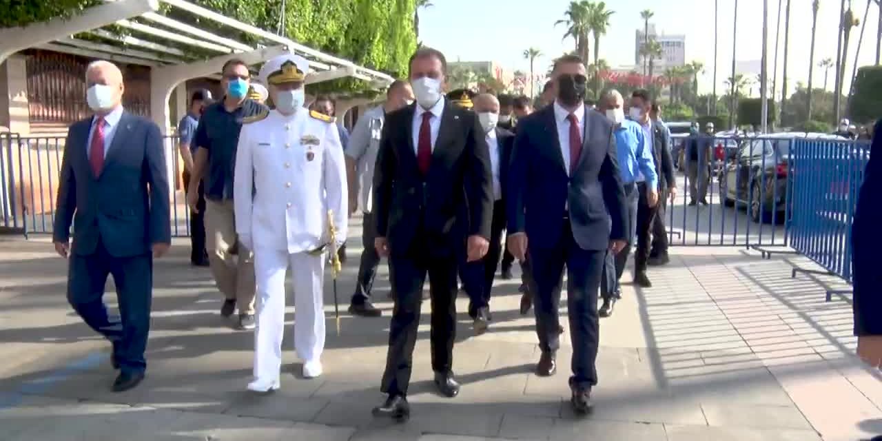 VAHAP SEÇER: “ALLAH BİR DAHA BİZLERE SAVAŞ MEYDANLARINDA ZAFER KAZANMA İHTİYACI DUYURMASIN”