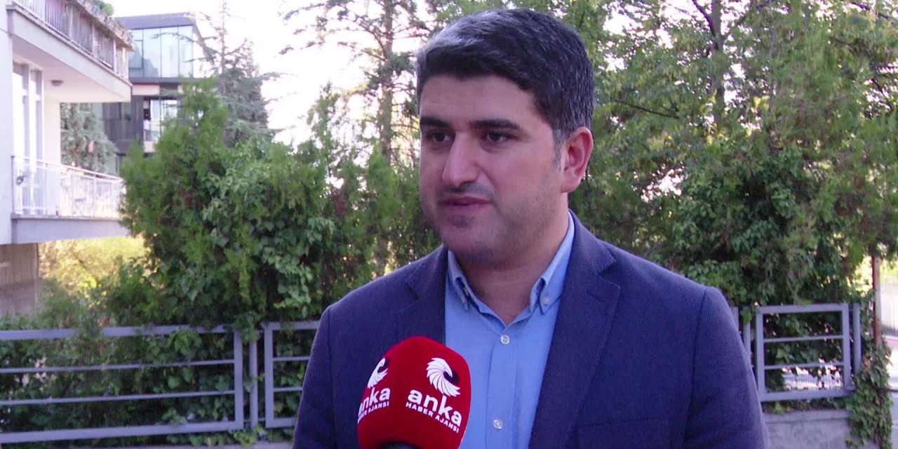 YENİİNTERNET DÜZENLEMESİ: DEZENFORMASYONLA MÜCADELE BAHANE Mİ, GEREKLİLİK Mİ? HEDEF MUHALEFET, AMAÇ SEÇİM HAZIRLIĞI MI