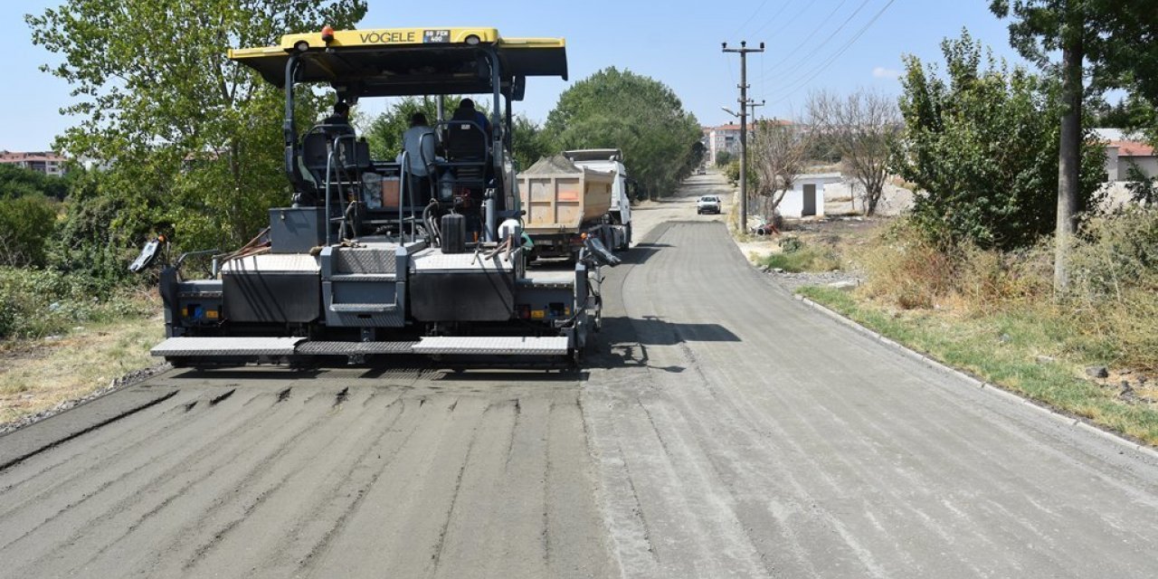 TEKİRDAĞ BÜYÜKŞEHİR, YOL ÇALIŞMALARINI SÜRDÜRÜYOR