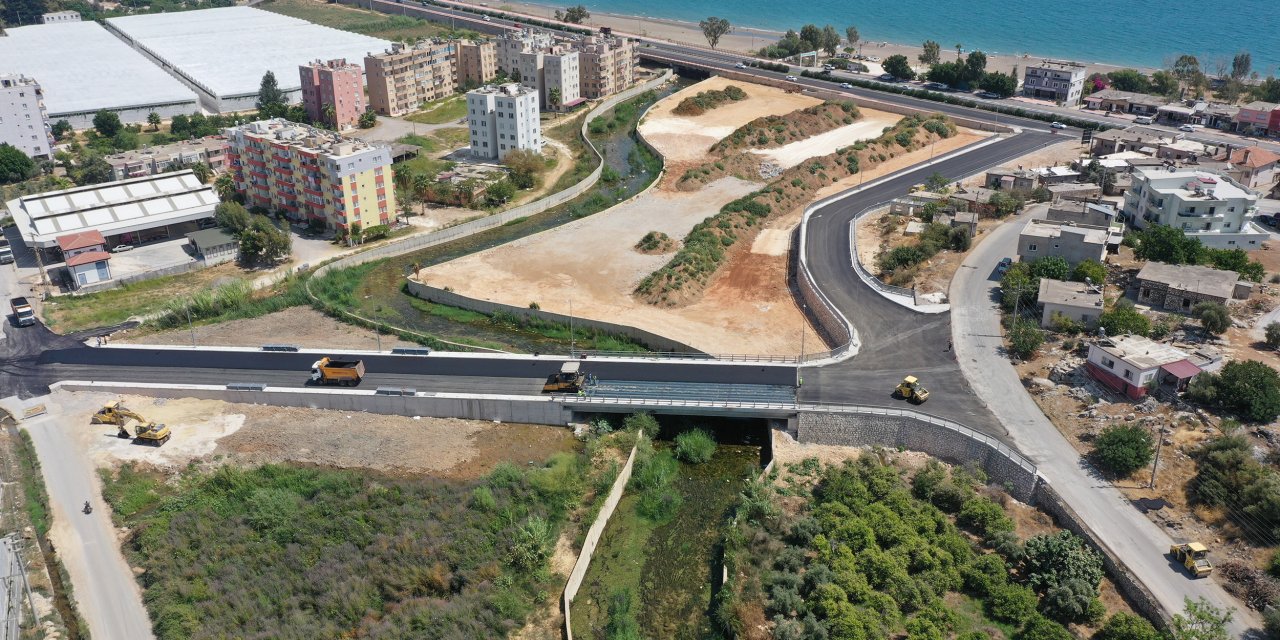 MERSİN BÜYÜKŞEHİR, LAMOS KÖPRÜSÜ’NDE SON DOKUNUŞLARI YAPIYOR