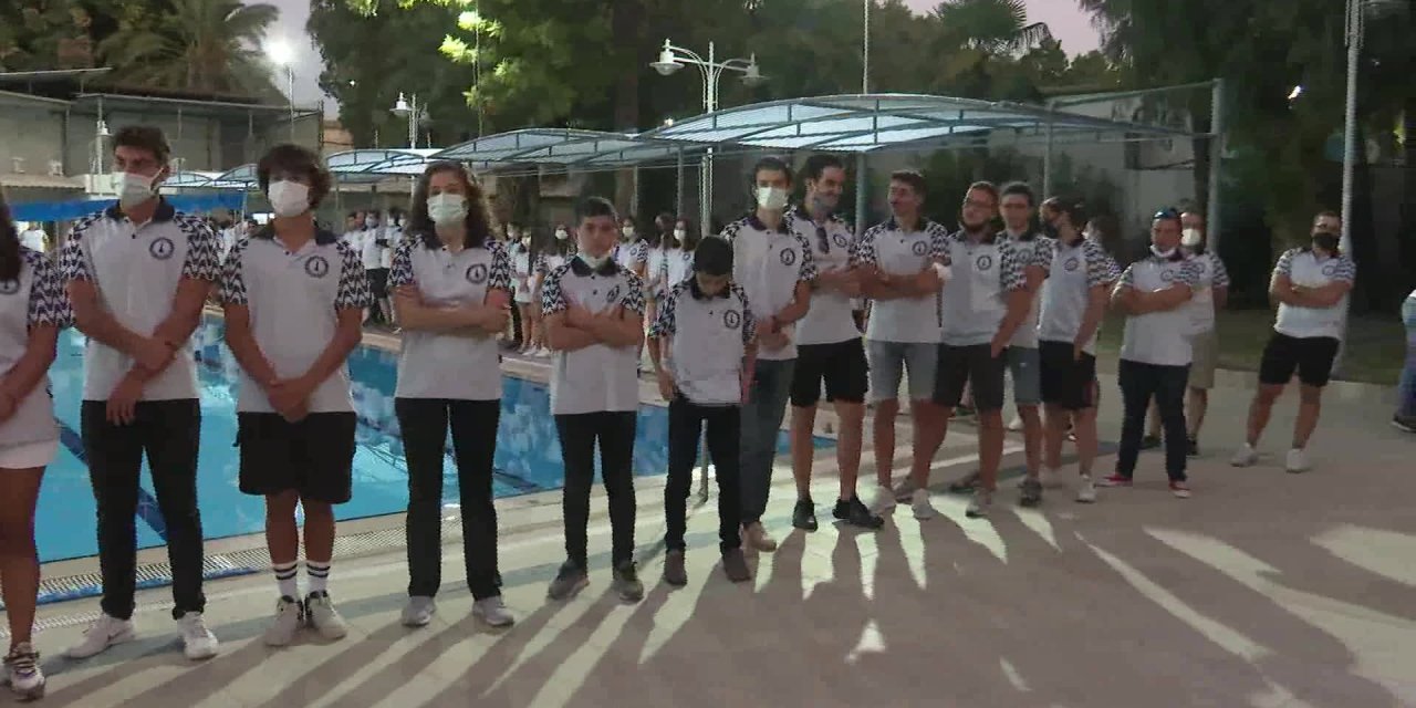 TUNÇ SOYER, SPORCULARLA BİR ARAYA GELDİ