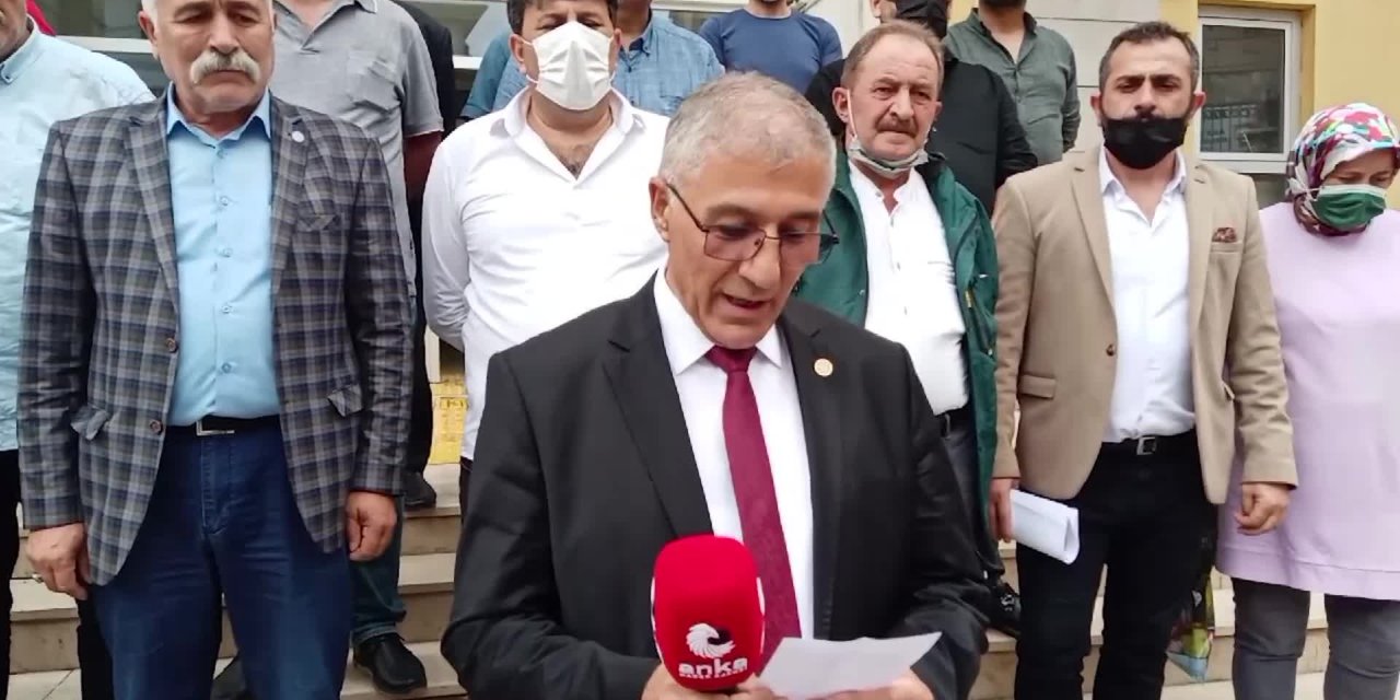İYİ PARTİ ARTVİN İL BAŞKANLIĞI, AKP GRUP BAŞKANVEKİLİ CAHİT ÖZKAN HAKKINDA SUÇ DUYURUSUNDA BULUNDU