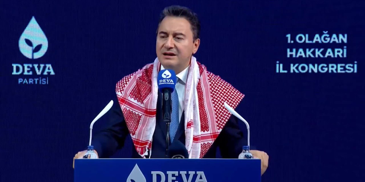 BABACAN'DAN ERDOĞAN'A: "FAKİRLEŞMEDE, İŞSİZLİKTE İSTİKRAR VAR, ŞİMDİ SORUYORUM ESERİNİZLE GURUR DUYUYOR MUSUNUZ?"