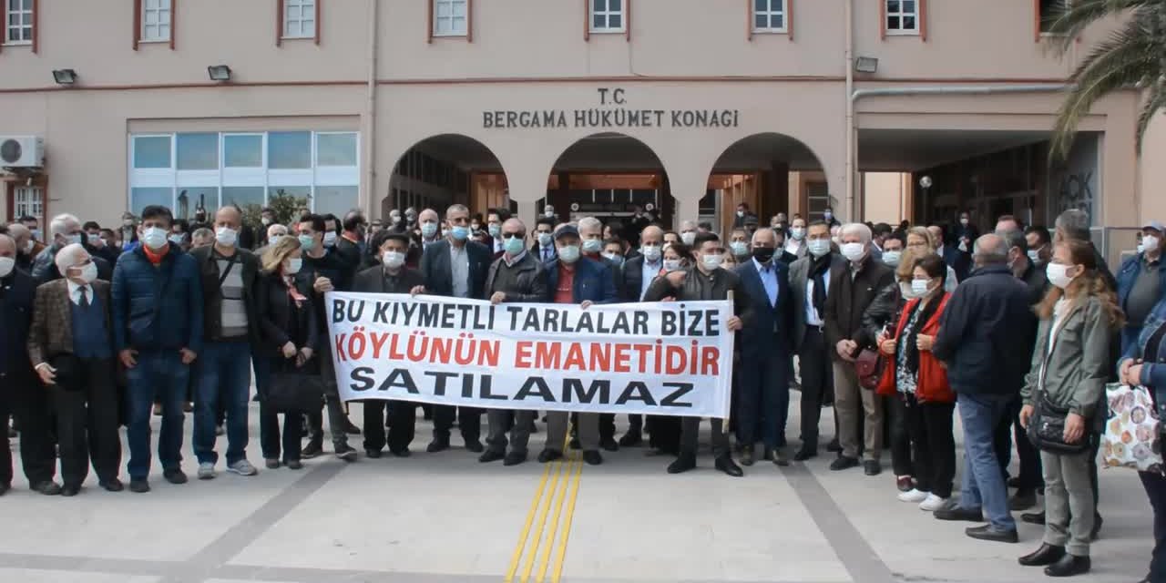 BERGAMA KÖYLÜSÜ AYAKTA... KÖY MALLARININ SATIŞINI İPTAL ETTİRMEK İÇİN DAVA AÇTILAR