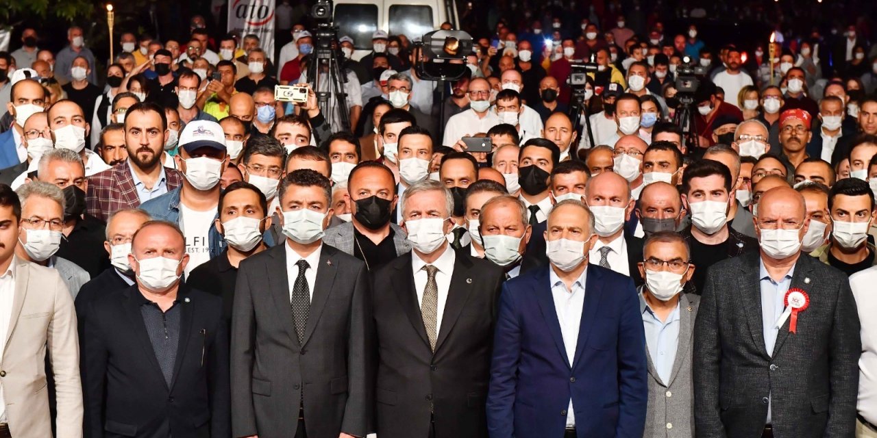 BAŞKENTTE SAKARYA MEYDAN MUHAREBESİ'NİN 100. YILINDA MEŞALELİ KUTLAMA