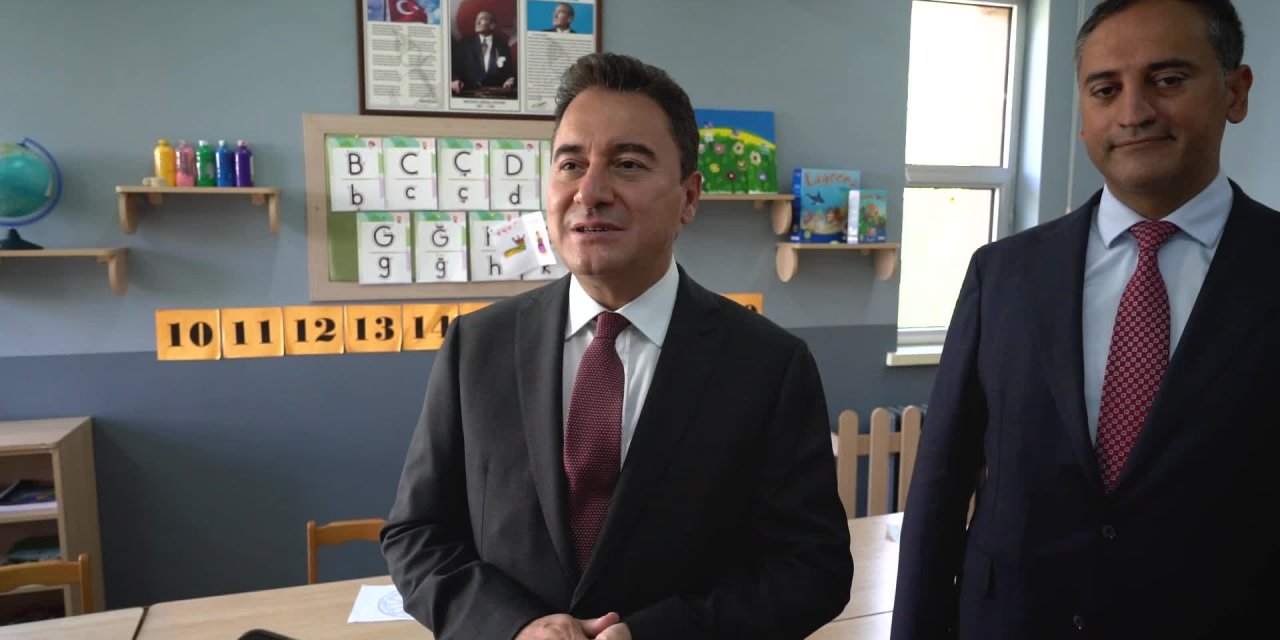 BABACAN: "İLK AÇILACAK YERLER OKULLAR OLMALI, EN SON DA OKULLAR KAPANMALI"