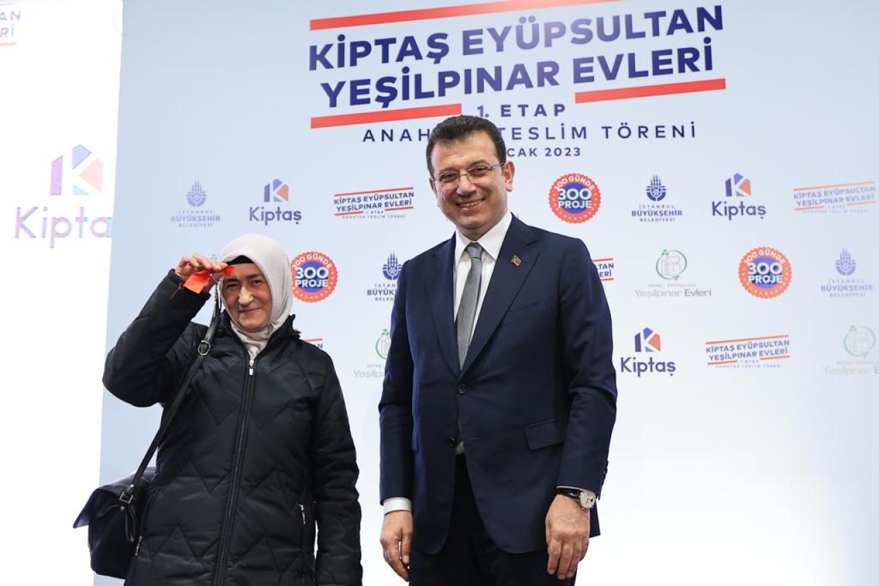 set5g7pvmcq8zwagbyxlmria.jpg