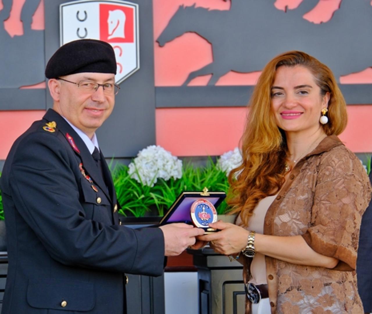 cua1iwgszmlbrofpkpd3eemn.jpg