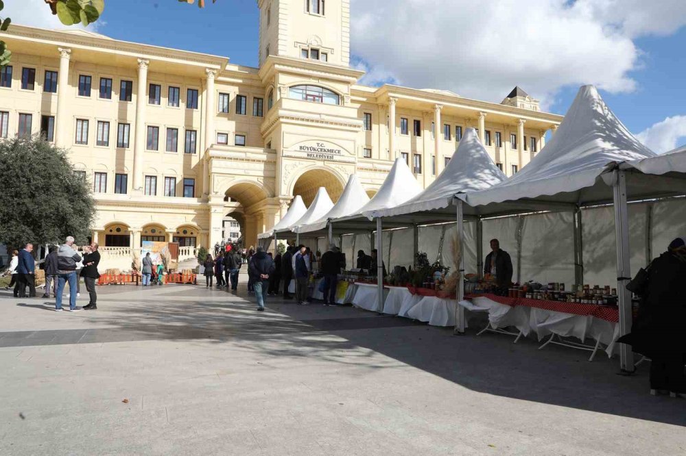 ÜRETİCİDEN TÜKETİCİYE KIŞA MERHABA PAZARI BÜYÜKÇEKMECE’DE AÇILDI