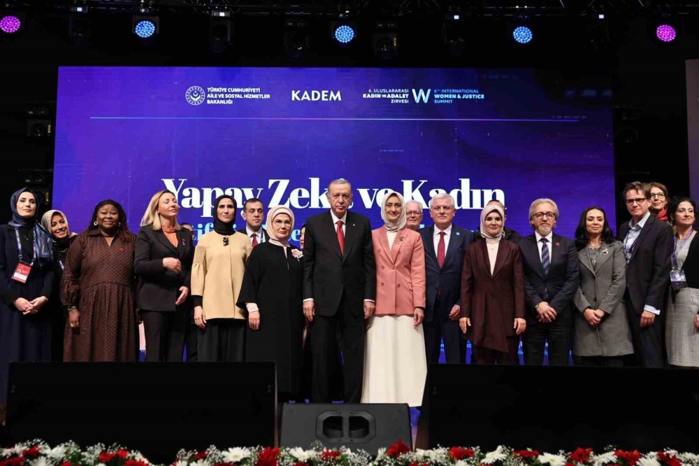 BAKAN GÖKTAŞ "6. ULUSLARARASI KADIN VE ADALET ZİRVESİ"NDE KONUŞTU