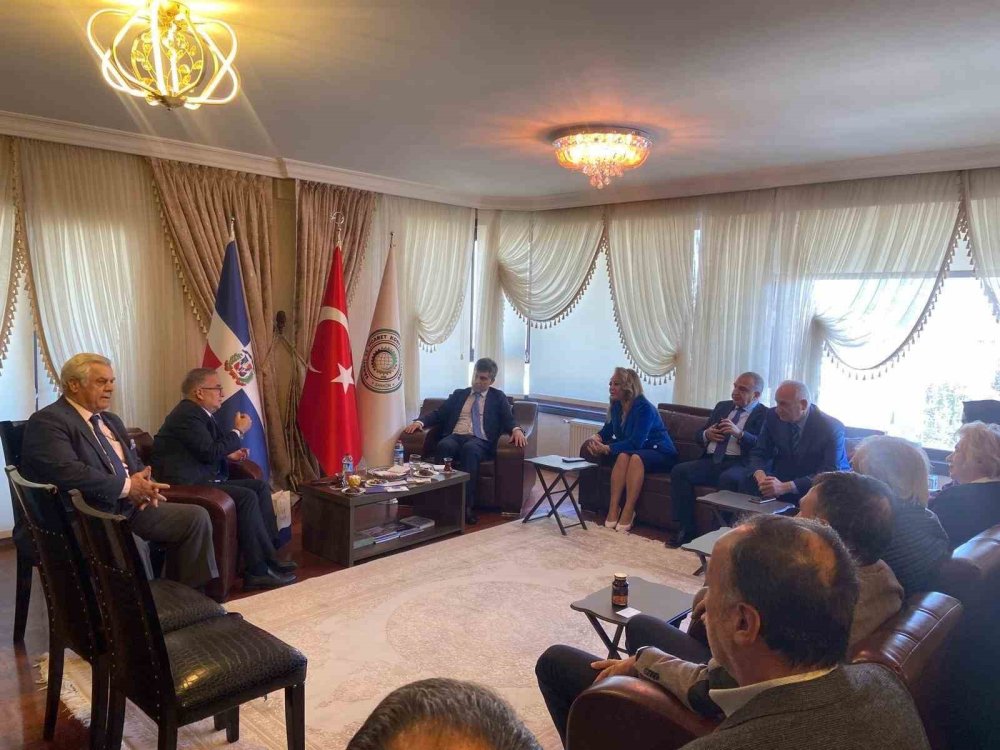 DOMİNİK CUMHURİYETİ’NDEN SANKON’A ZİYARET: EKONOMİK İŞBİRLİĞİ GÜÇLENİYOR