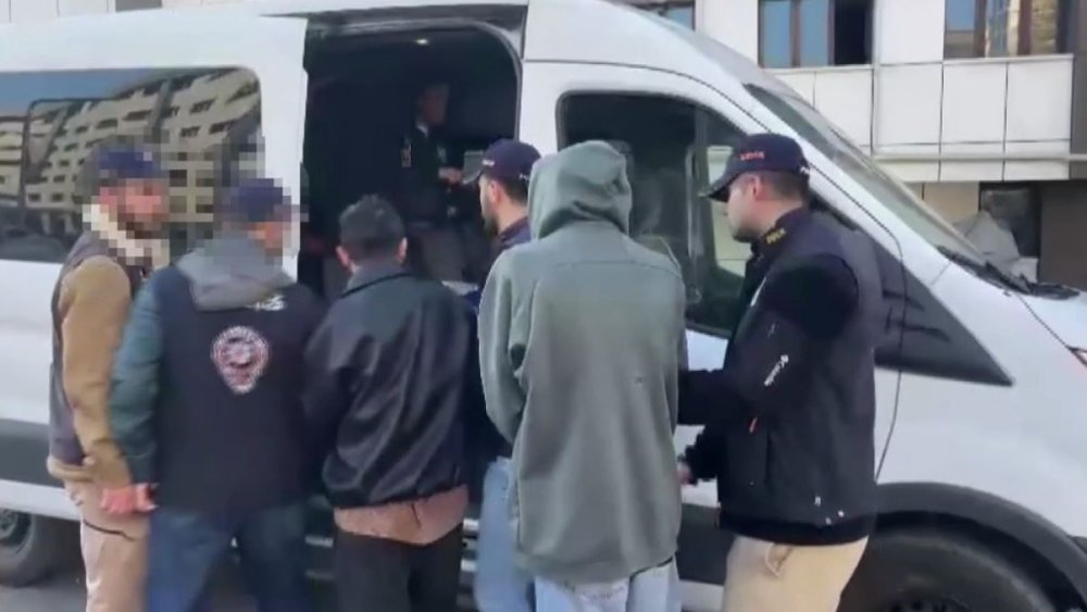 İSTANBUL’DA YASA DIŞI BAHİS OPERASYONU: 5 ŞÜPHELİ TUTUKLANDI