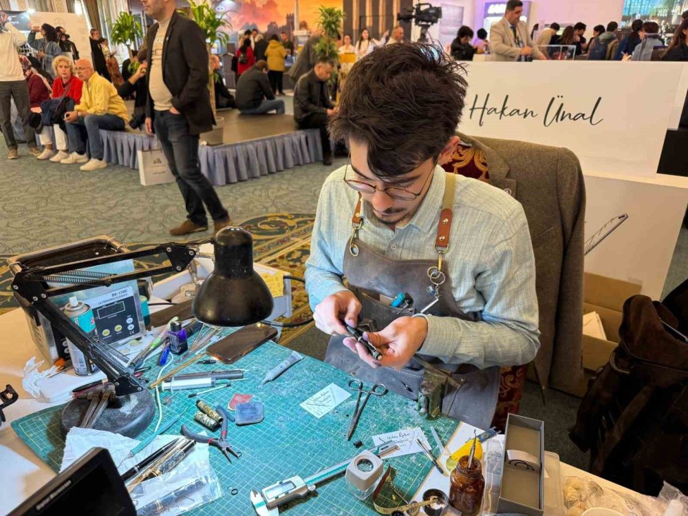 FESTİVALDEKİ EN PAHALI KALEM İSE YAKLAŞIK 3 MİLYON LİRAYLA GÖRÜCÜYE ÇIKTI