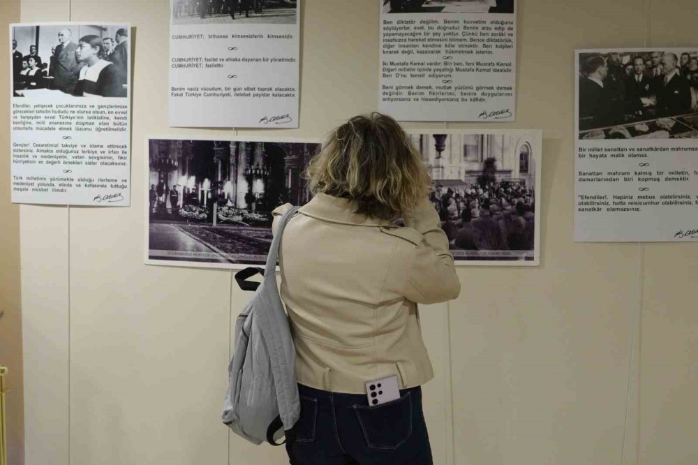 KARTAL BELEDİYESİ’NDE “O HEP BİZİMLE” SERGİSİYLE ATATÜRK ANILIYOR