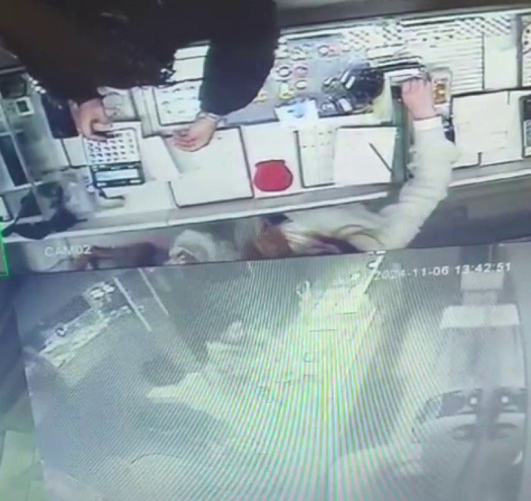 MALTEPE’DE KUYUMCU HIRSIZLIĞI: 336 BİN TL’LİK ALTINI ÇALDI