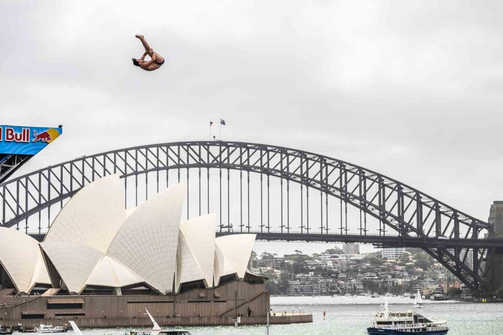 RED BULL CLİFF DİVİNG DÜNYA SERİSİ KAZANANLARI SİDNEY’DE BELLİ OLDU