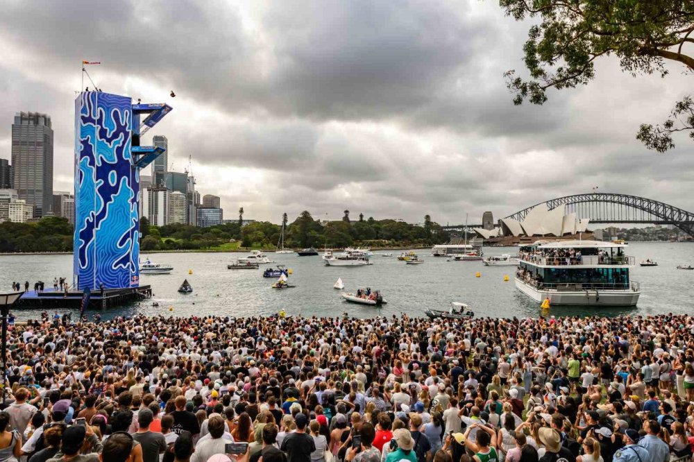 RED BULL CLİFF DİVİNG DÜNYA SERİSİ KAZANANLARI SİDNEY’DE BELLİ OLDU