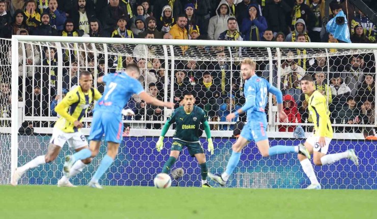 FENERBAHÇE, HAZIRLIK MAÇINDA ZENİT’İ 2-1 MAĞLUP ETTİ