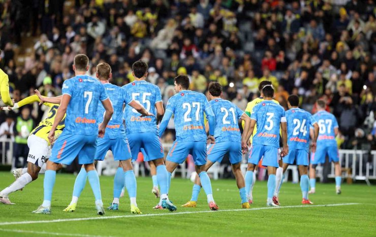 FENERBAHÇE, HAZIRLIK MAÇINDA ZENİT’İ 2-1 MAĞLUP ETTİ