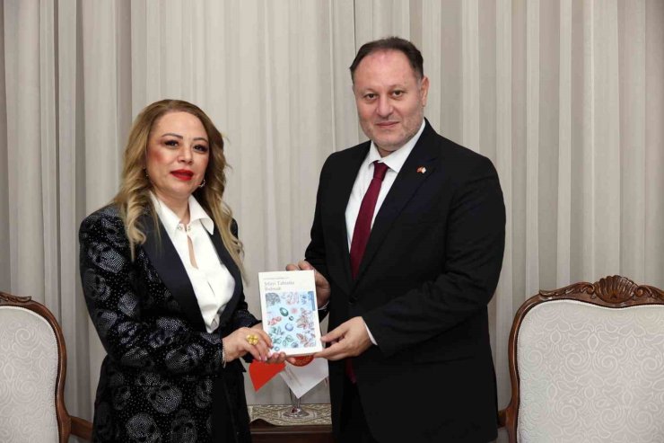 PROF. DR. AYSUN BAY: “KKTC’NİN BAĞIMSIZLIĞINI DESTEKLEMEYE KARARLILIKLA DEVAM EDECEĞİZ”