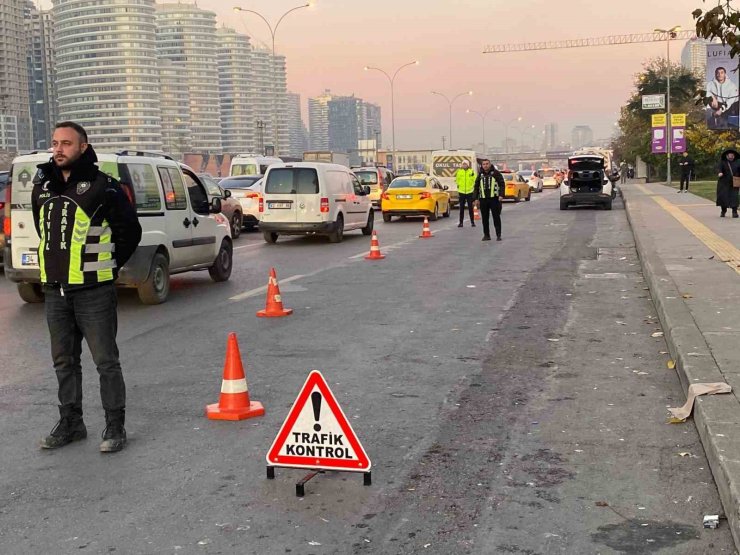 İSTANBUL’DA OKUL SERVİS ARAÇLARINA DENETİM: 16 BİN LİRA CEZA KESİLDİ