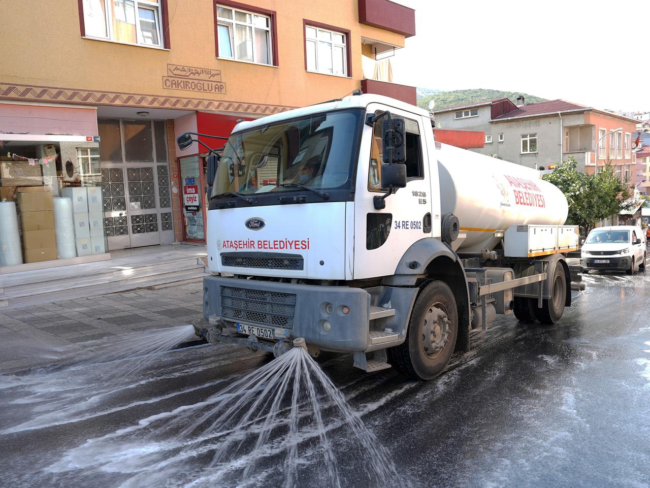 nvkbrI4swjrp8sezcmvughoc.jpg