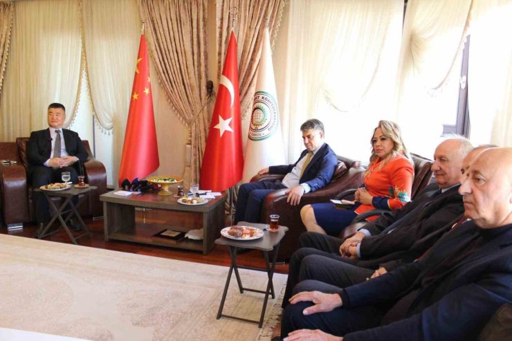 TÜRKİYE İLE ÇİN ARASINDAKİ EKONOMİK VE TİCARİ İLİŞKİLER GÜÇLENİYOR