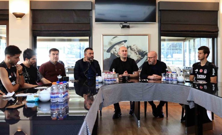 HÜSEYİN YÜCEL, BEŞİKTAŞLI FUTBOLCULAR BİR ARAYA GELDİ