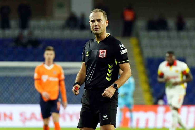 TRENDYOL SÜPER LİG: BAŞAKŞEHİR: 4 - GÖZTEPE: 0 (İLK YARI)
