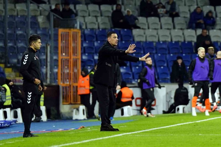 TRENDYOL SÜPER LİG: BAŞAKŞEHİR: 4 - GÖZTEPE: 0 (İLK YARI)